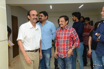 KTR Watching Pelli Choopulu Movie Special Show